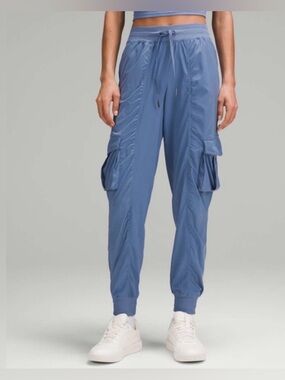Lululemon Dance Studio Relaxed-Fit Mid-Rise Cargo Jogger Oasis Blue - Size Large